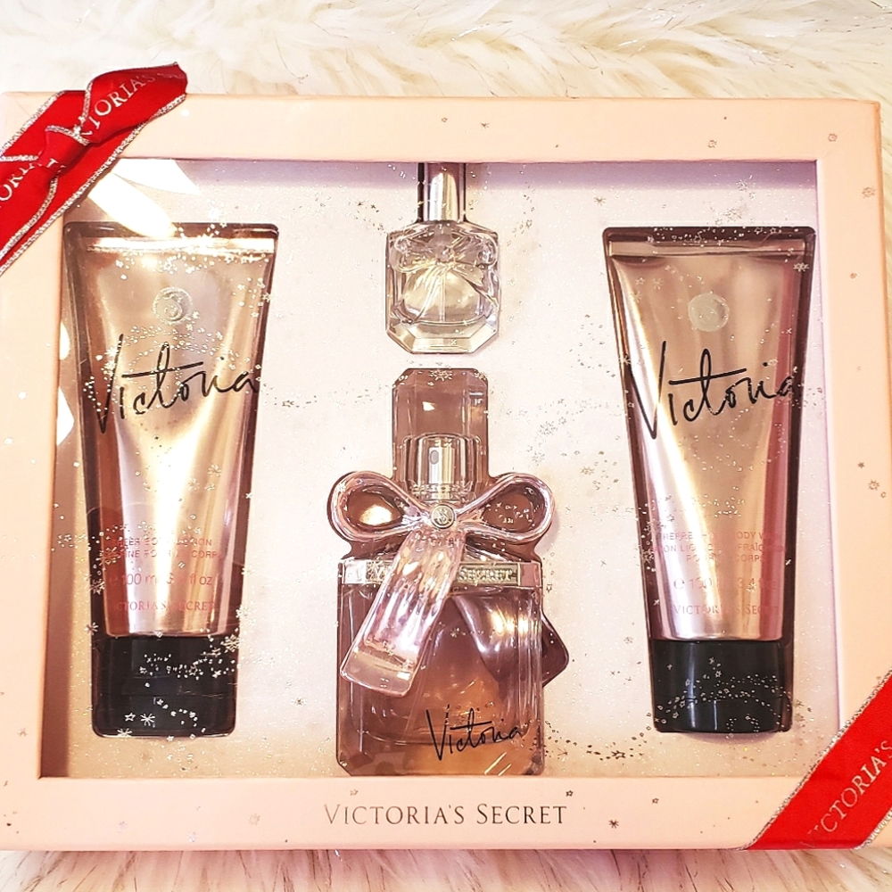 L.E. Victoria by Victoria's Secret Rare Gift Set